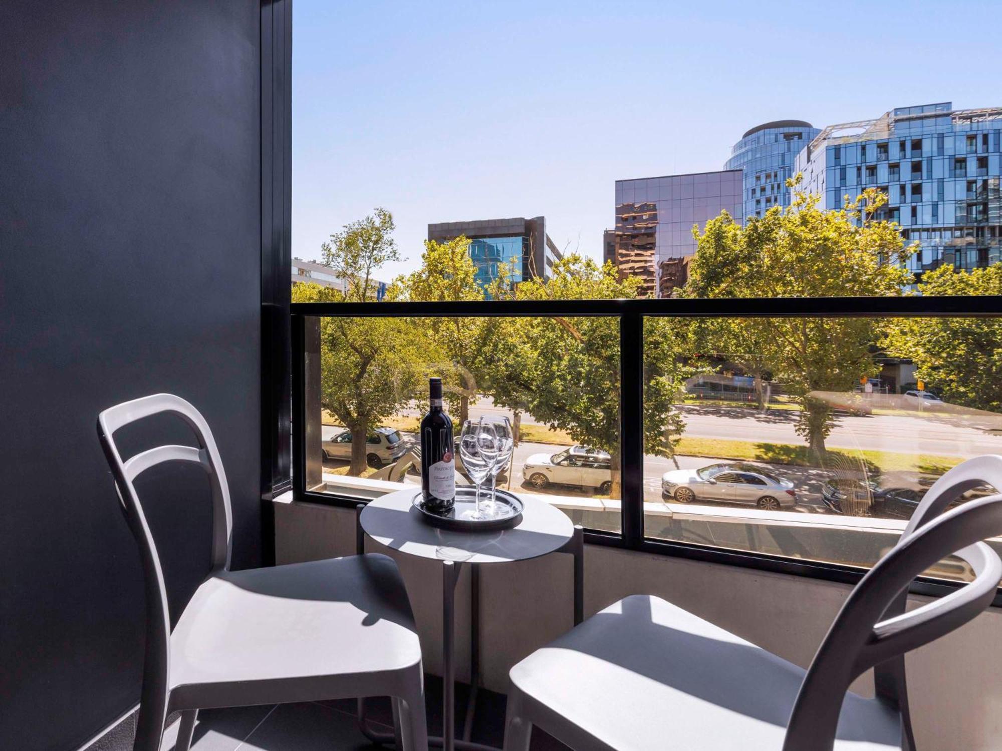 Mercure Melbourne St Kilda Road Екстериор снимка